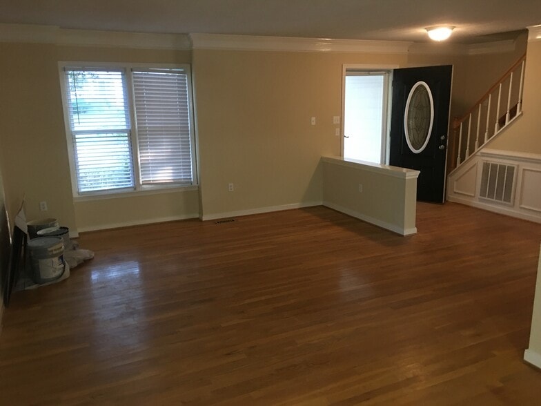 More Photos Of 5104 Highberry Woods Rd, Midlothian Multifamily For Sale