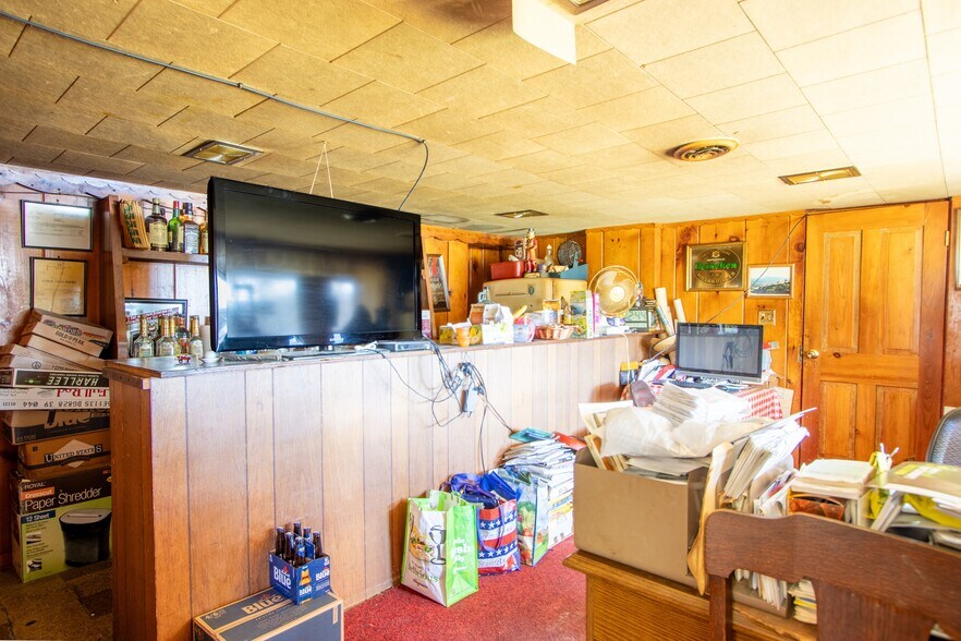 More Photos Of 263 Como Rd, Lake Como Specialty For Sale