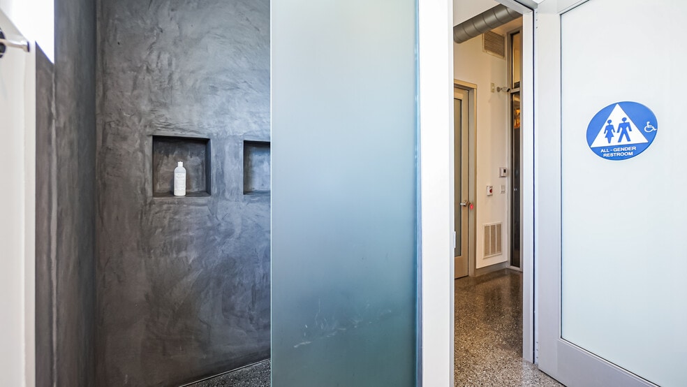 More Photos Of 123-127 Lomita St, El Segundo Loft Creative Space For Sale