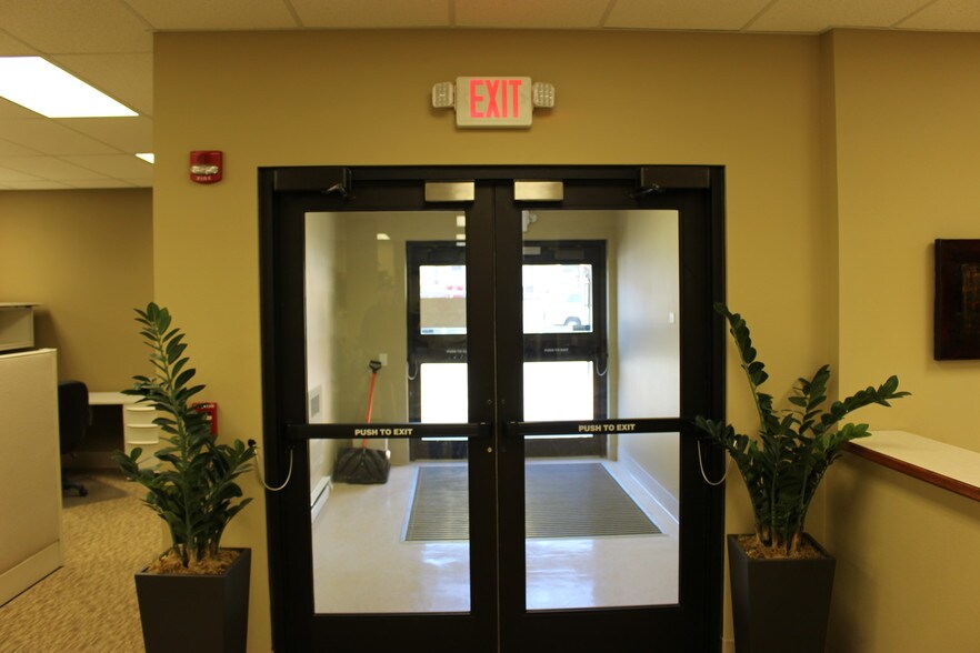 More Photos Of 105 1st St SE, Minot Apartments For Lease