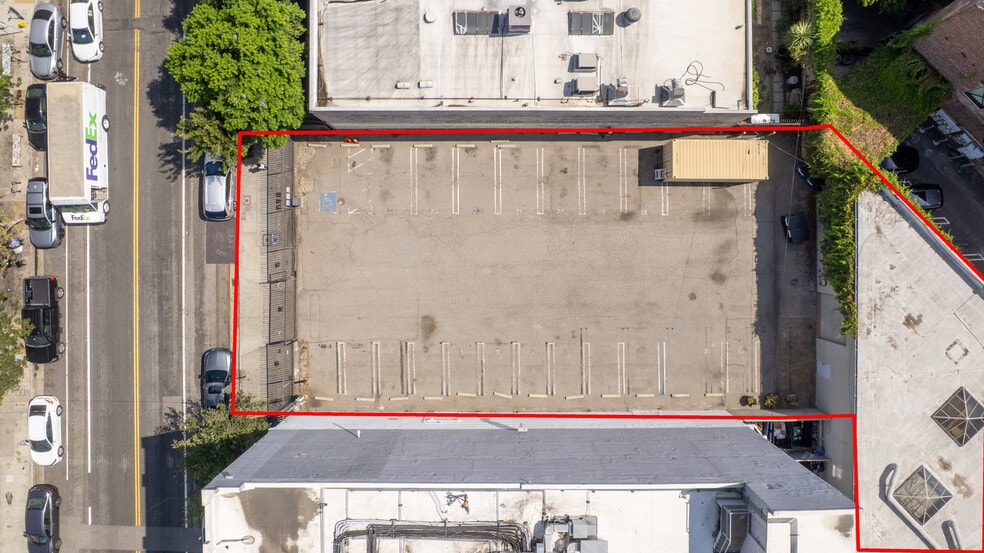 More Photos Of 805 Traction Ave, Los Angeles Showroom For Lease