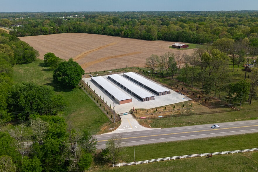 More Photos Of 4624 Highway 31 W, Cottontown Office For Sale