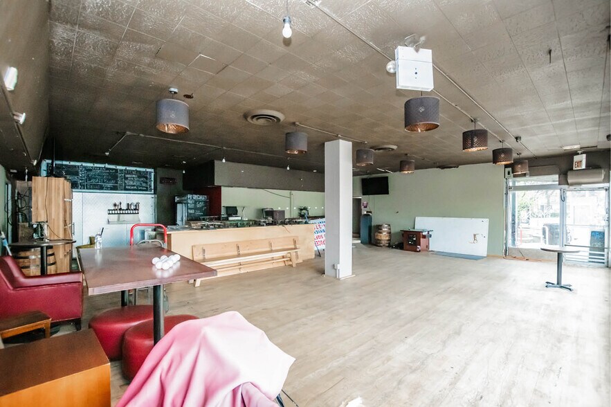 More Photos Of 2821-2823 N Milwaukee Ave, Chicago Storefront For Sale