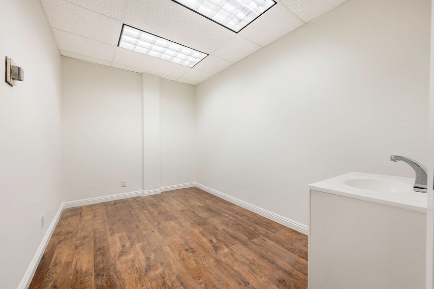 More Photos Of 2700 N Bellflower Blvd, Long Beach Medical For Lease