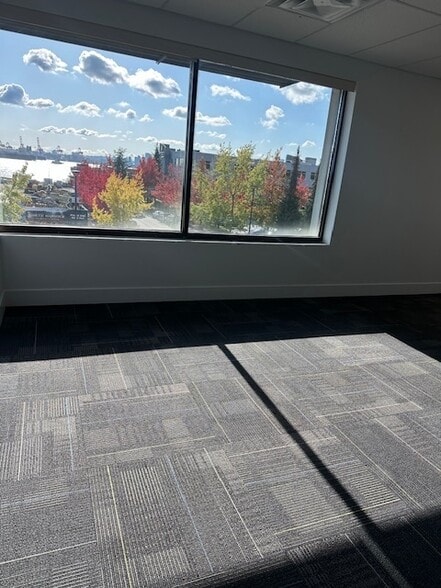 More Photos Of 850 Harbourside Dr, North Vancouver Medical For Lease