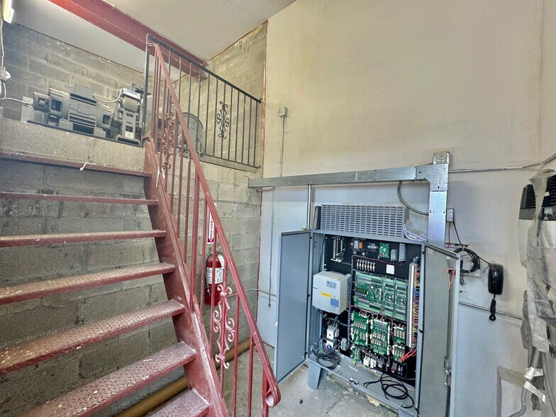 More Photos Of 27 Buchanan Pl, Bronx Apartments For Sale