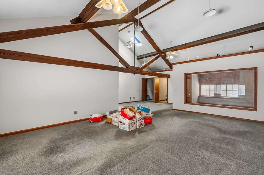 More Photos Of 412 E River St, Elyria Office For Sale