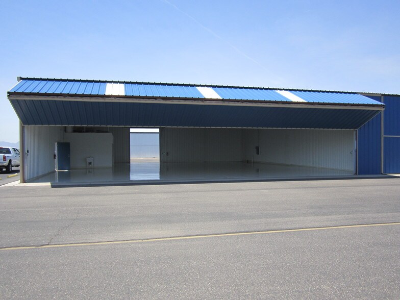 Primary Photo Of 6891 N Glen Harbor Blvd, Glendale Airplane Hangar For Sale