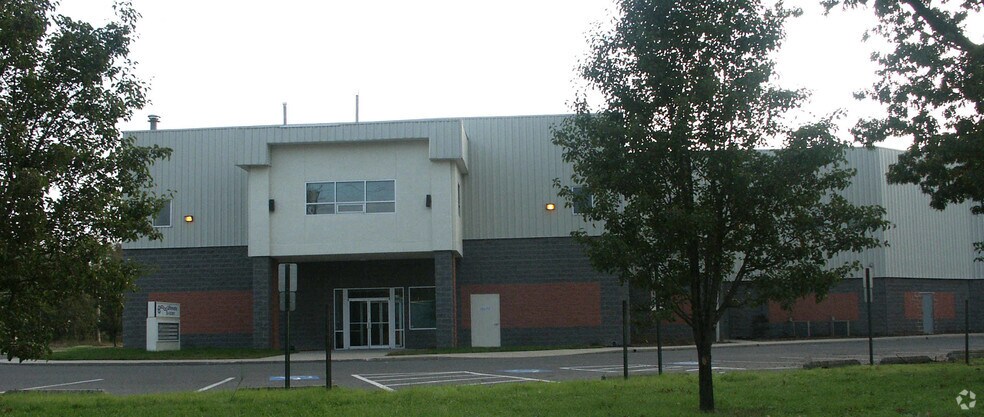 More Photos Of 1039 Industrial Dr, West Berlin Health Club For Sale