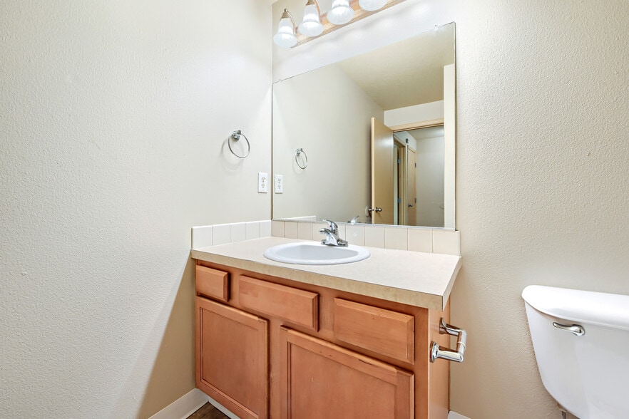 More Photos Of 8423-8451 SE Brooklyn St, Portland Apartments For Sale