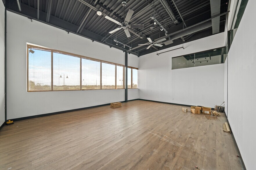 More Photos Of 6514 Highway 90A, Sugar Land Medical For Lease