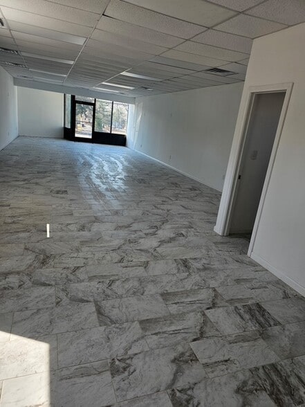 More Photos Of 350 Farmington Ave, Plainville Freestanding For Sale