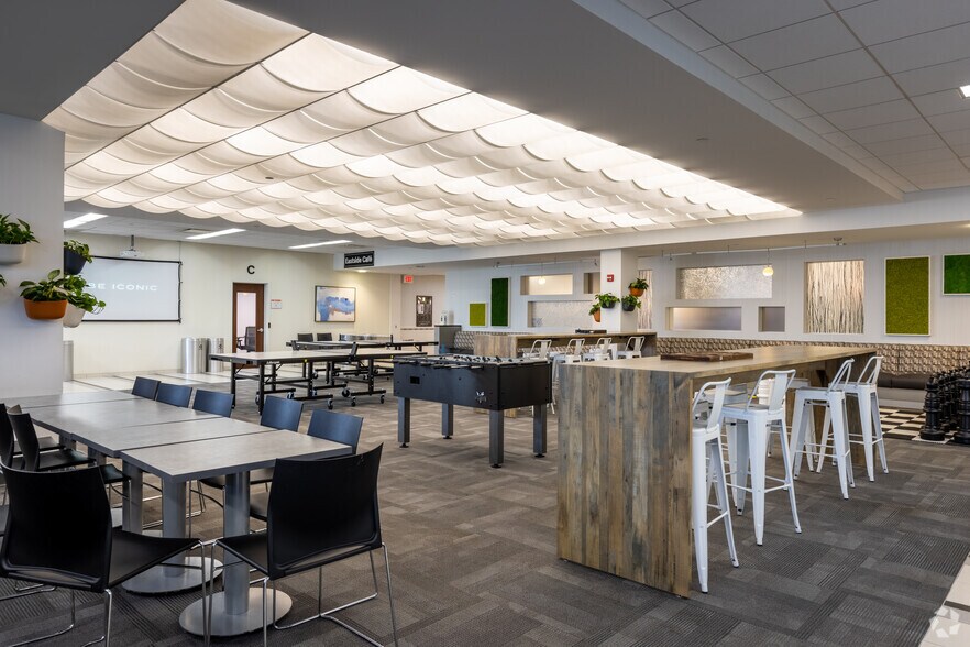 More Photos Of 290 W Mount Pleasant Ave, Livingston Coworking Space
