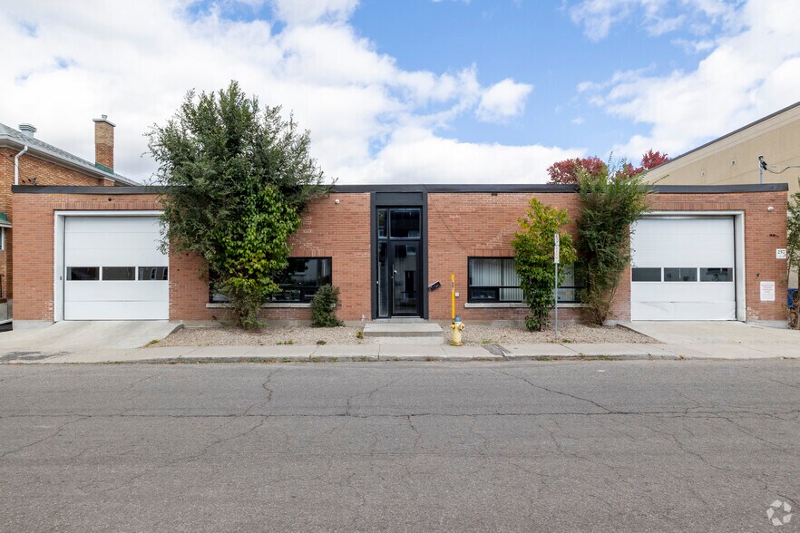 More Photos Of 255-257 Ste-anne Ave, Ottawa Warehouse For Sale