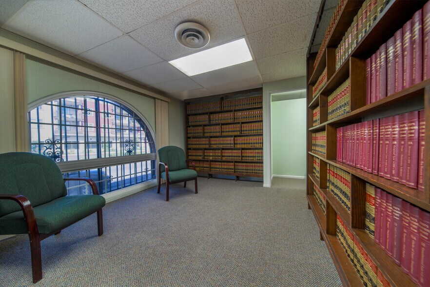 More Photos Of 13624 San Antonio Dr, Norwalk Office For Sale