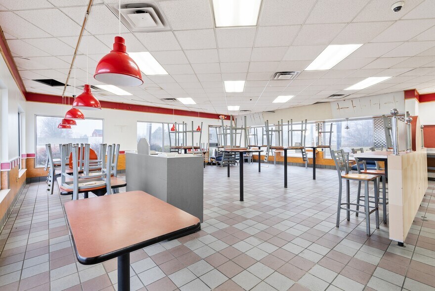 More Photos Of 4480 Alum Creek Dr, Columbus General Retail For Sale