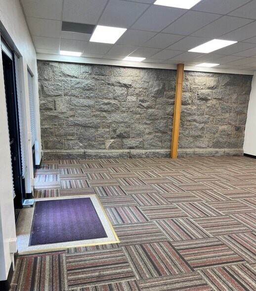 More Photos Of 2215 Rippey rd, Penryn General Retail For Lease