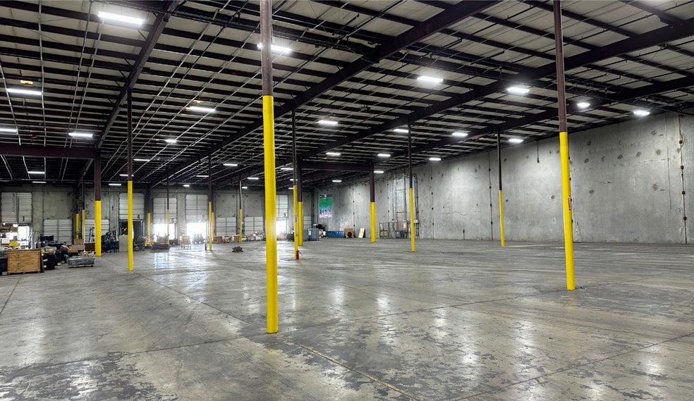More Photos Of 3101 W Military Hwy, McAllen Distribution For Lease
