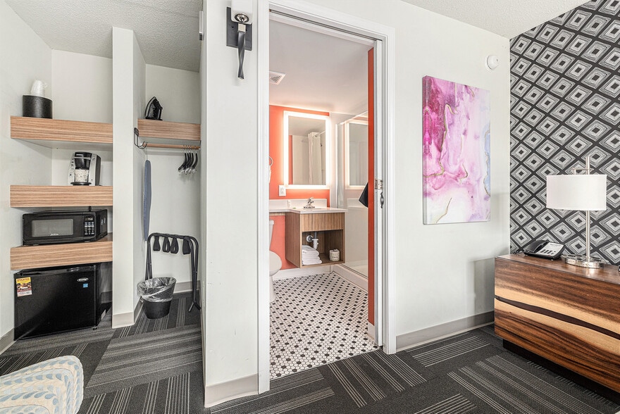 More Photos Of 7501 N Ocean Blvd, Myrtle Beach Hotel For Sale