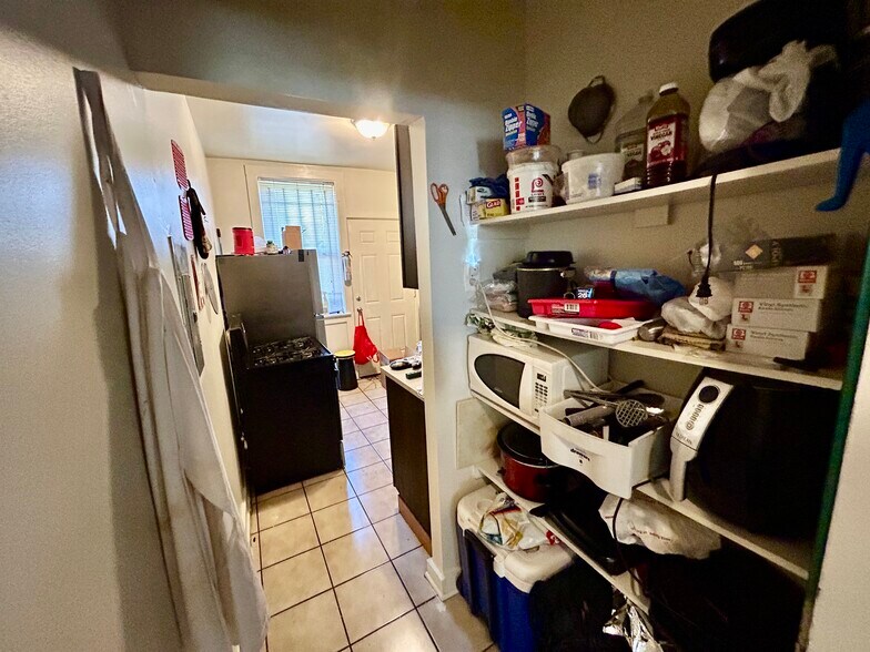 More Photos Of 816-822 E Marquette Rd, Chicago Apartments For Sale