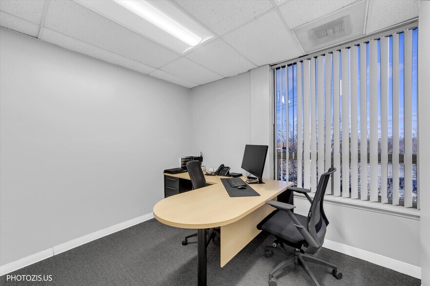 More Photos Of 5097 N Elston Ave, Chicago Medical For Sale