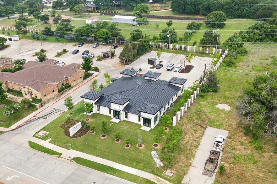 More Photos Of 1360 N Kimball Ave, Southlake Medical For Lease
