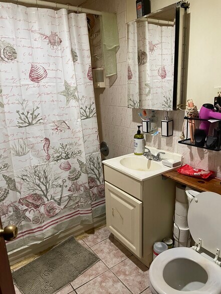More Photos Of 111 S Warren St, Trenton Storefront Retail Residential For Sale