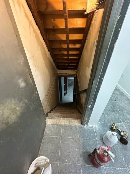 More Photos Of 219-09 Hempstead Ave, Queens Village Storefront Retail Residential For Lease