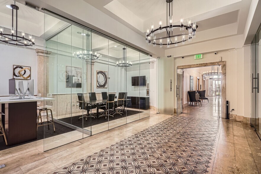 More Photos Of 2121 S Hiawasee Rd, Orlando Coworking Space