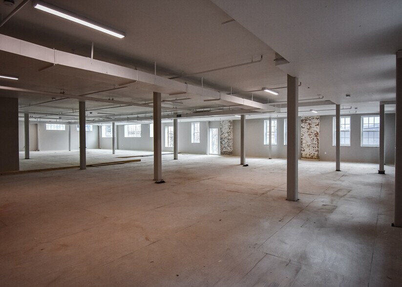 More Photos Of 1827-1829 Wiltberger St NW, Washington Office For Sale