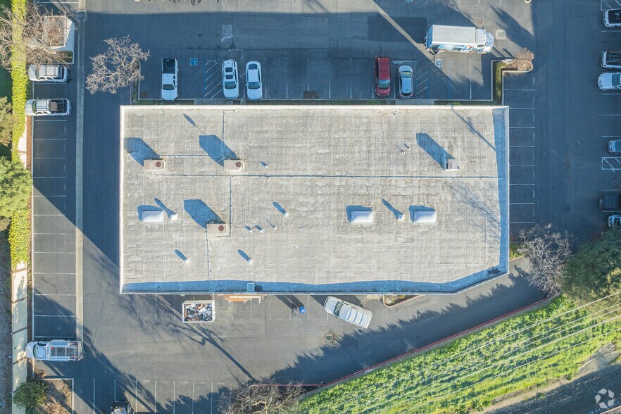 More Photos Of 1063 Serpentine Ln, Pleasanton Research And Development For Lease