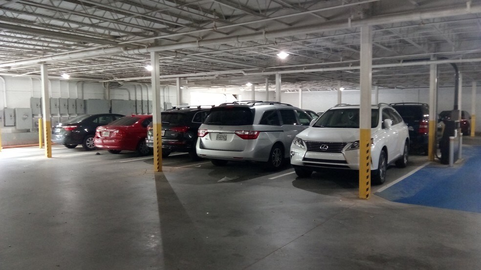 Primary Photo Of 5441 Buford Hwy, Doraville Unknown For Lease