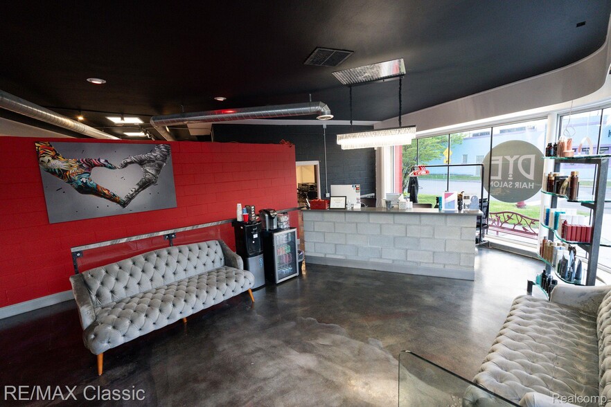 More Photos Of 23365 Woodward Ave, Ferndale Storefront Retail Office For Sale