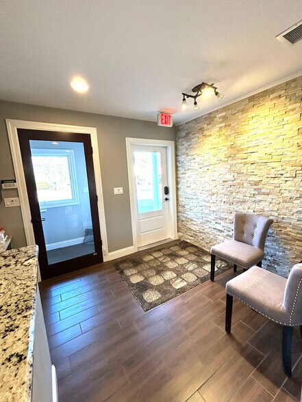 More Photos Of 280 Smithtown Blvd, Nesconset Medical For Sale
