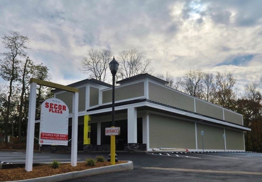 Primary Photo Of 45 Secor Rd, Mahopac Restaurant For Lease