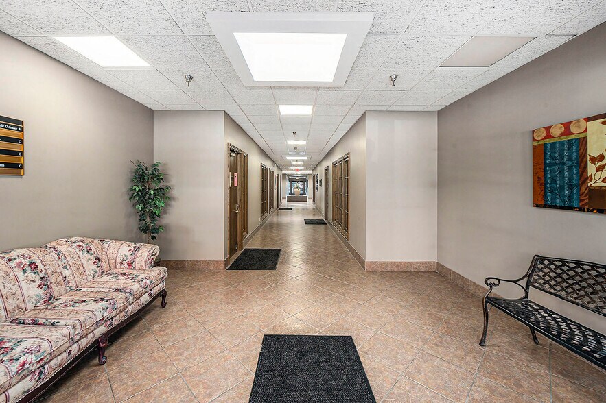 More Photos Of 115-125 E Park St, Olathe Office For Sale