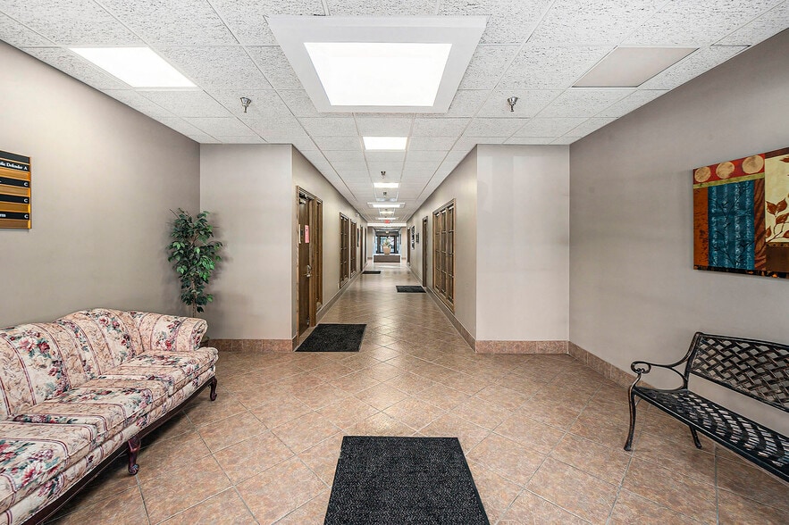 More Photos Of 115-125 E Park St, Olathe Office For Sale