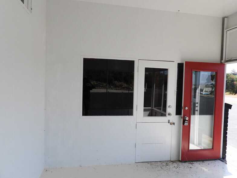 More Photos Of 3612 Oro Dam Blvd E, Oroville Auto Repair For Sale