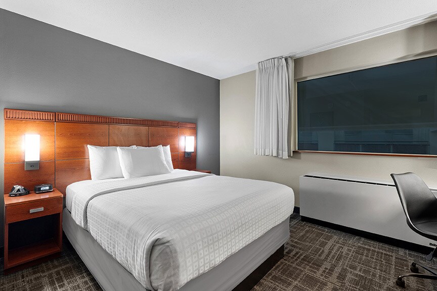 More Photos Of 1000 S 42nd St, Grand Forks Hotel For Sale