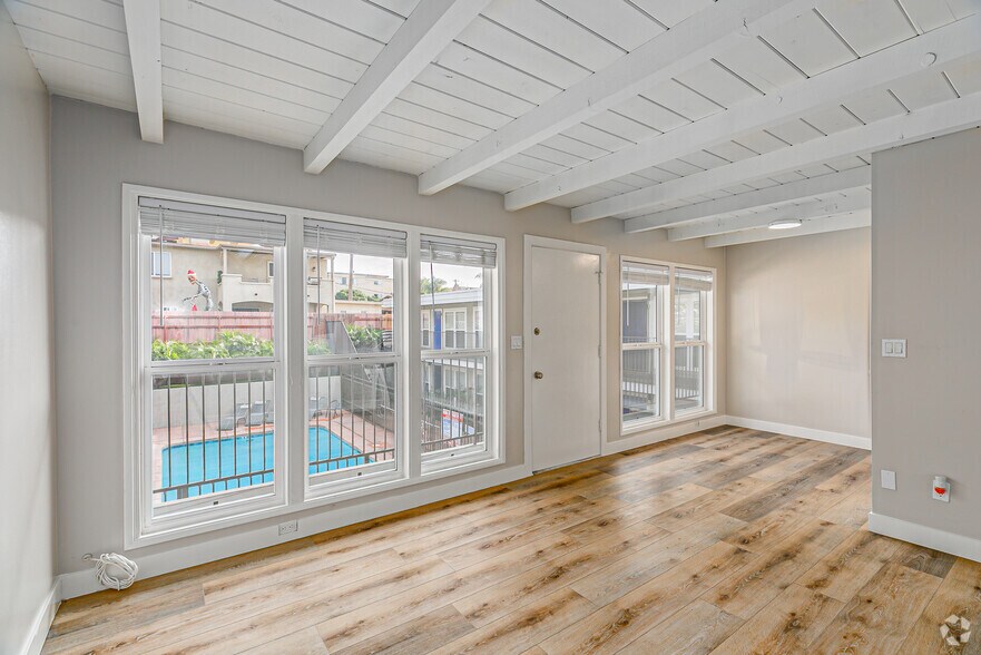 More Photos Of 5747 Lauretta St, San Diego Apartments For Sale