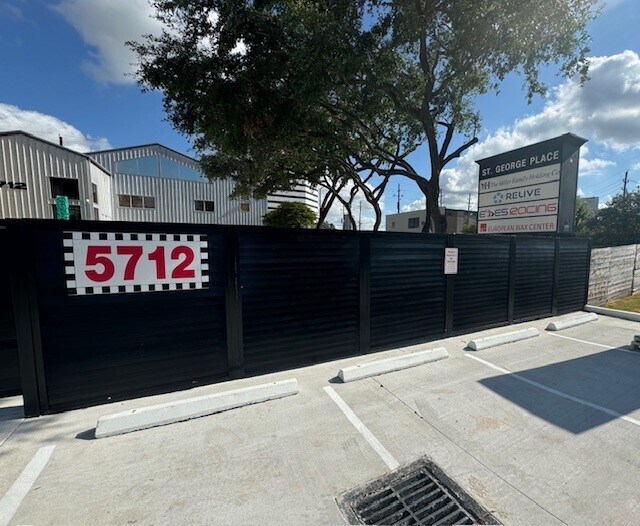 More Photos Of 5712 Val Verde St, Houston Loft Creative Space For Lease