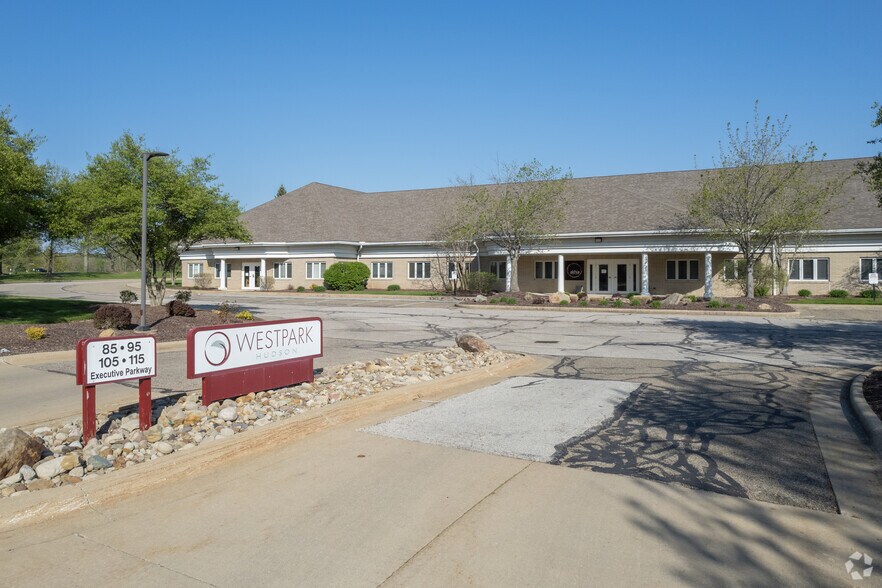 More Photos Of 85 Executive Pky, Hudson Unknown For Lease