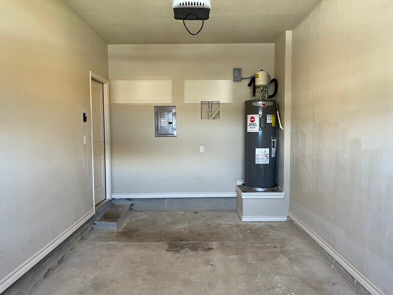 More Photos Of 13903 Annas Way, San Antonio Apartments For Sale