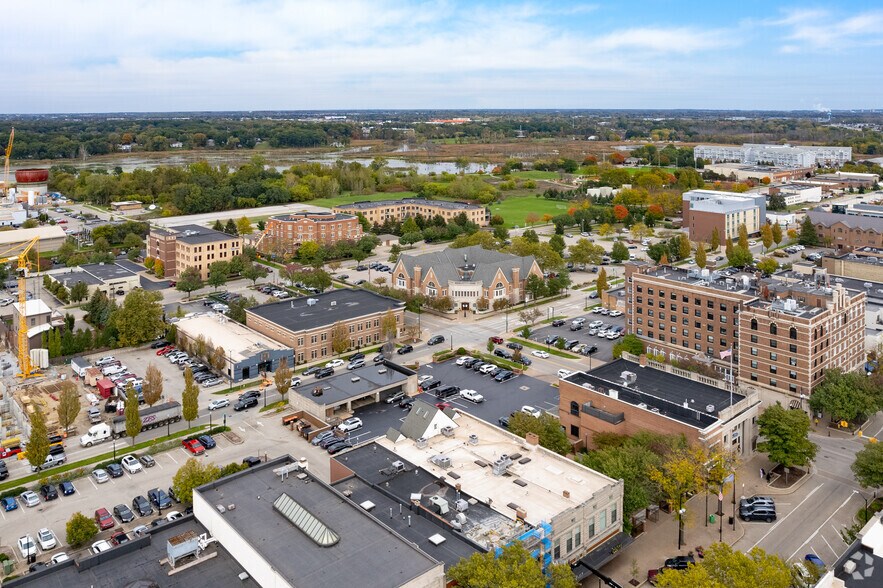 More Photos Of 151 Central Ave, Holland Office For Lease