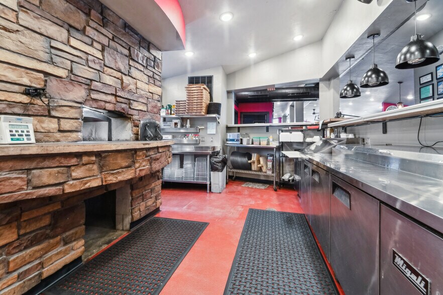 More Photos Of 707 W Park Ave, Kiel Restaurant For Sale