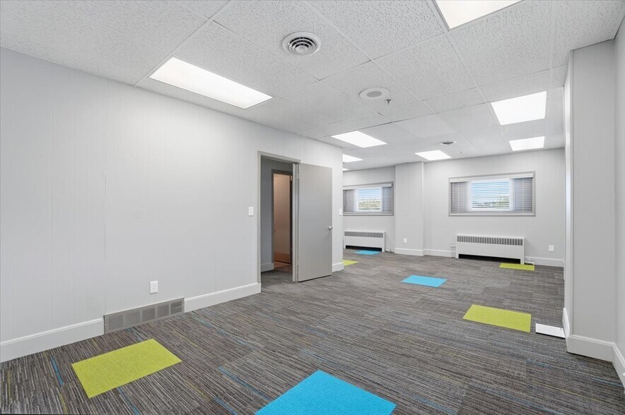 More Photos Of 175 E Broadway Ave, Westerville Office For Lease
