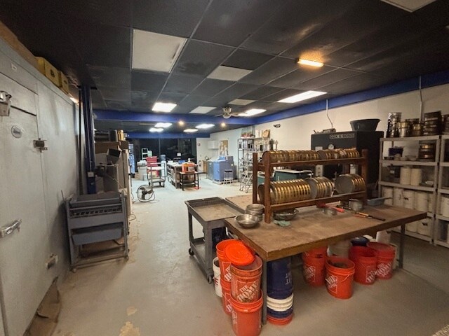 More Photos Of 3410 W Hammer Ln, Stockton Freestanding For Lease