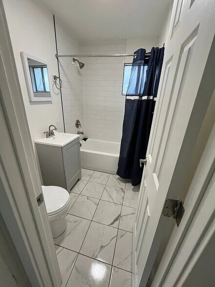 More Photos Of 1036 N Olive Ave, Turlock Apartments For Sale