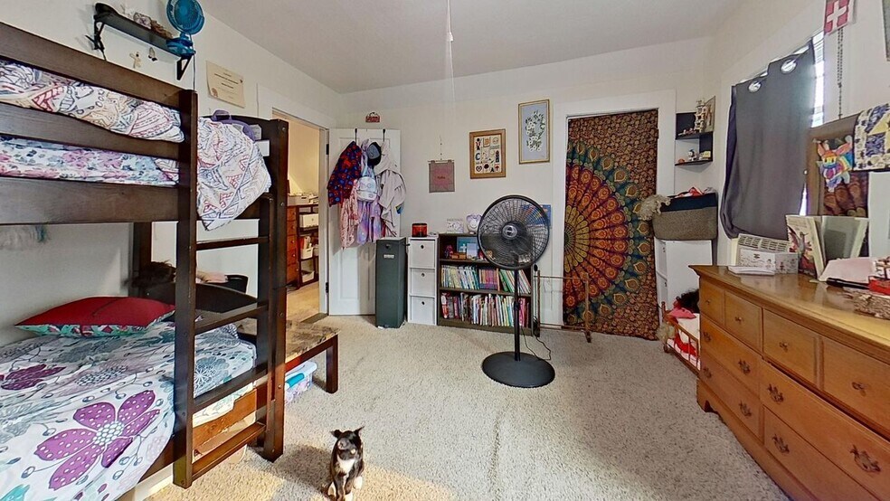 More Photos Of 7 Glen St, Farmington Apartments For Sale