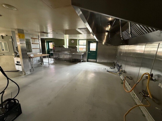 More Photos Of 3770 Piedmont Ave, Oakland Restaurant For Lease